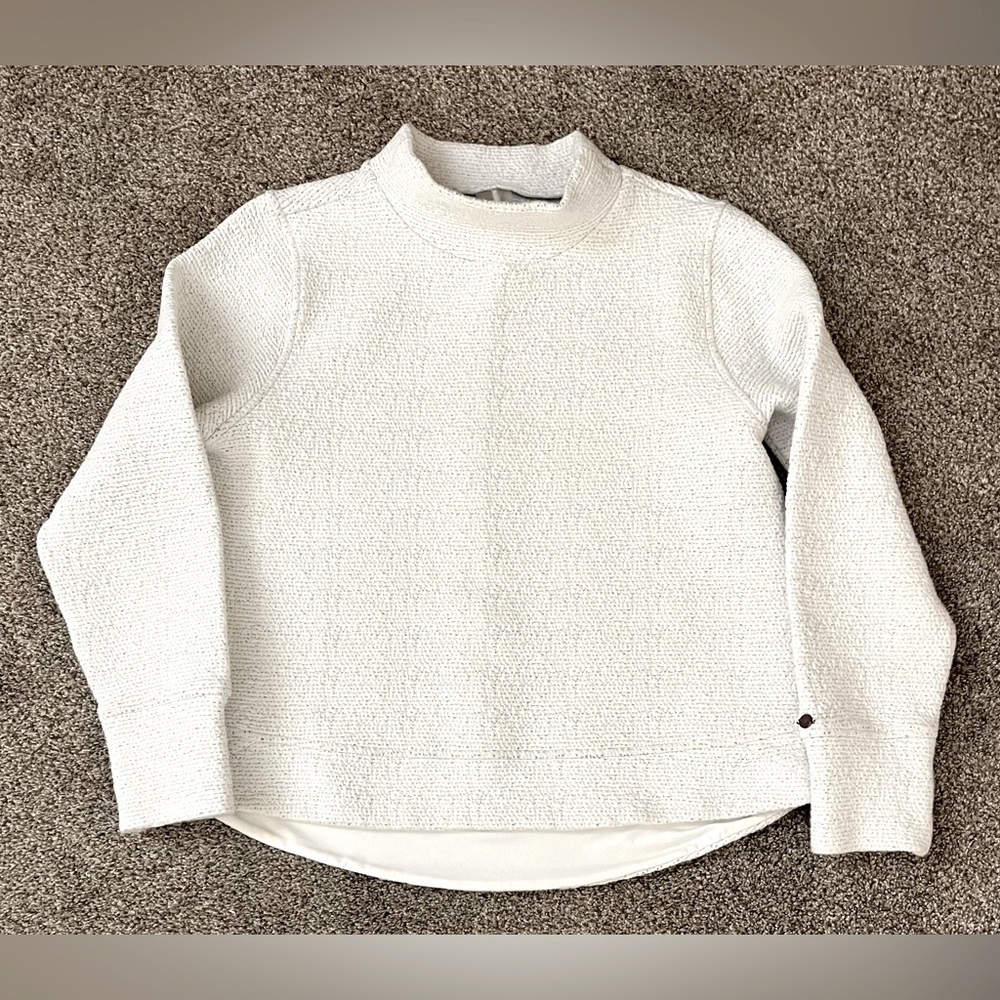 NWOT CALIA CARRIE UNDERWOOD ATHLETIC SIZE MEDIUM